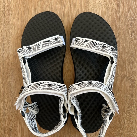 Teva Shoes - Teva Monochrome Patterned Sandals